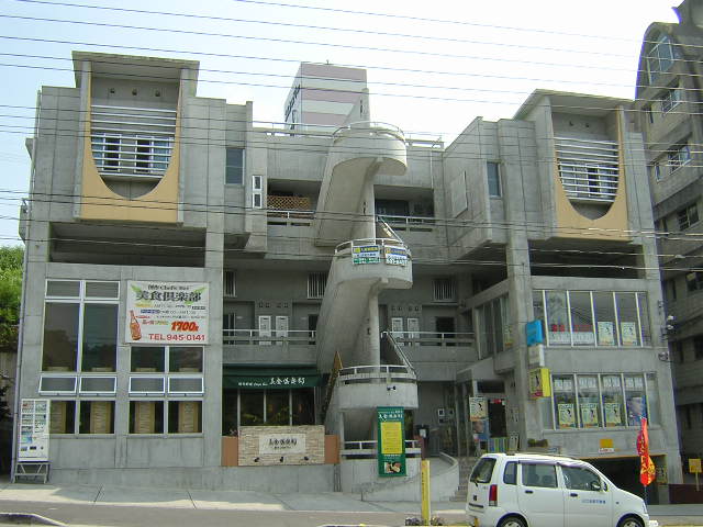 コムシェトワBLD（１F店舗）